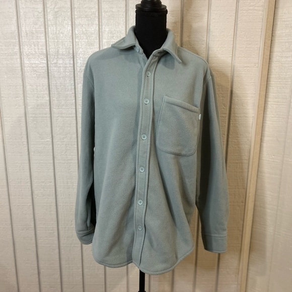 Aritzia Tna Polar Button Up Fleece Shirt Jacket, size 2 Medium. - Picture 2 of 9